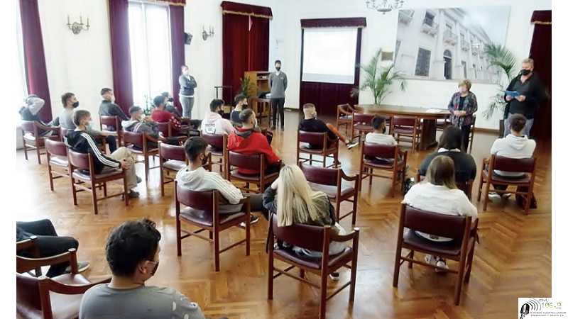 La Secretaría de la Producción, por más oportunidades laborales para jóvenes.