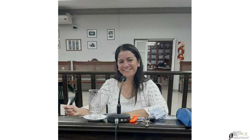 ANDREA  MARTINEZ  Les dejo los proyectos y notas que presenté en la última sesión. 