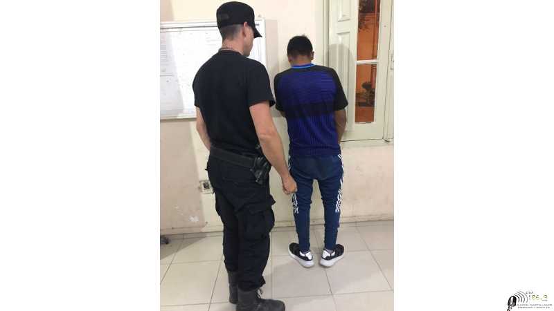 POLICIALES APREHENDIDO POR PORTACION DE ARMA BLANCA “Esperanza”