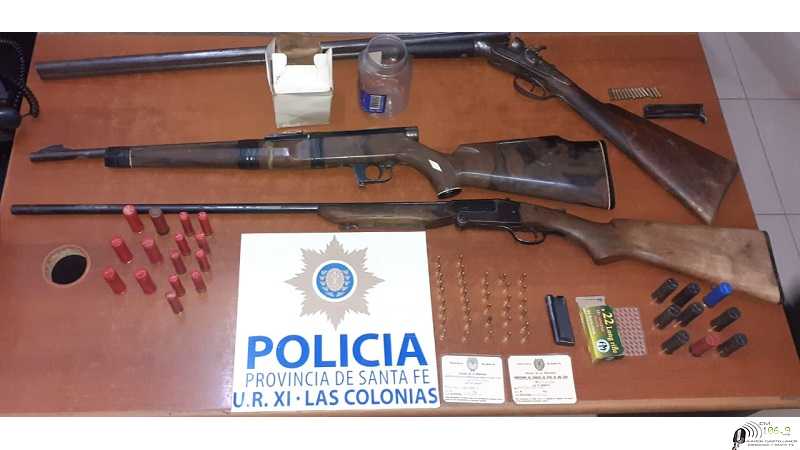 POLICIALES  10/12/2021 Dto Las Colonias  secuestraron armas de fuego de uso civil y municiones de diferentes calibres