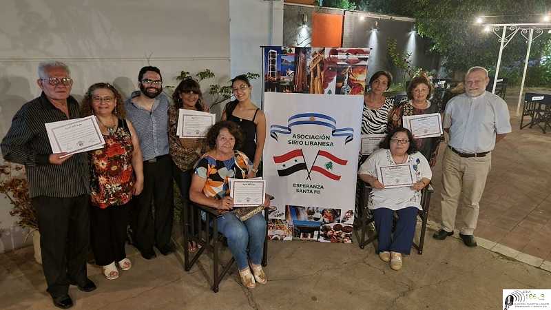 Primeros egresados de idioma arabe en Esperanza primer año