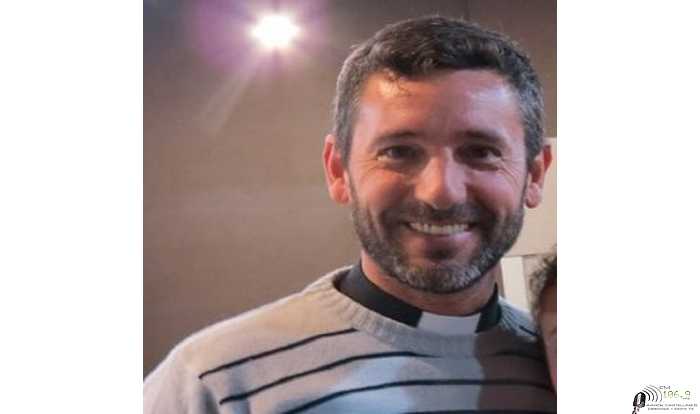 El padre César Zingerling notificado por Arzobispo Sergio Fenoy deja Esperanza atendera iglesias de Barrancas y Estación Irigoyen