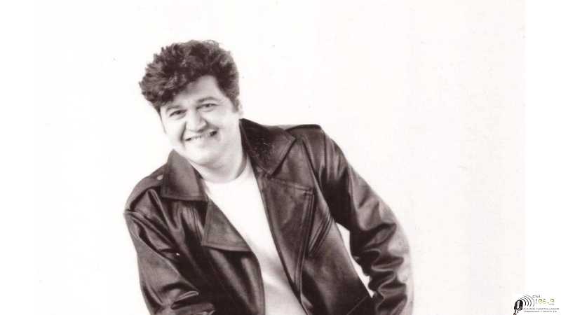  Murió el emblemático cantante de música tropical y líder del grupo Pancho y la Sonora Colorada, Francisco Serra