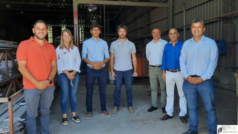  Funcionarios nacionales y provinciales recorrieron las instalaciones de la firma Herfasa en San Jerónimo Norte