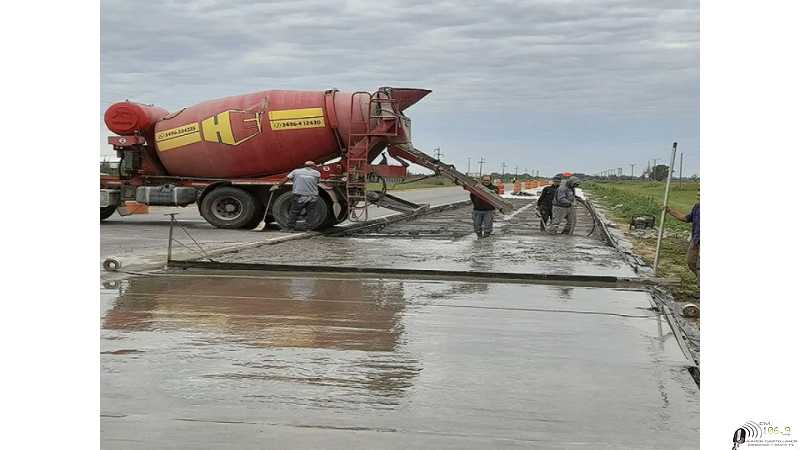 Construcción de la dársena de aceleración y desaceleracion en el ingreso al Área Industrial de Esperanza por Ruta Provincial 6.