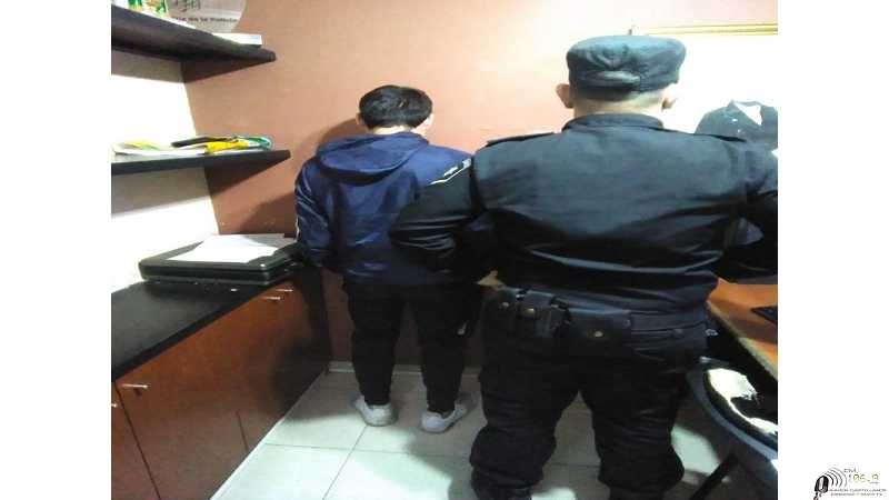 Policiales TRASLADADO POR CIRCULAR EN MOTO ROBADA “Esperanza” 21abril 2022