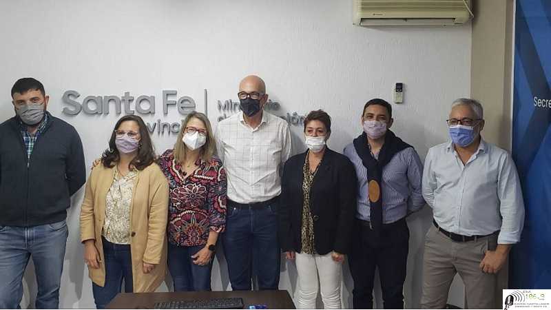  La provincia adquirirá mobiliario para 75 edificios escolares por casi $ 120 millones