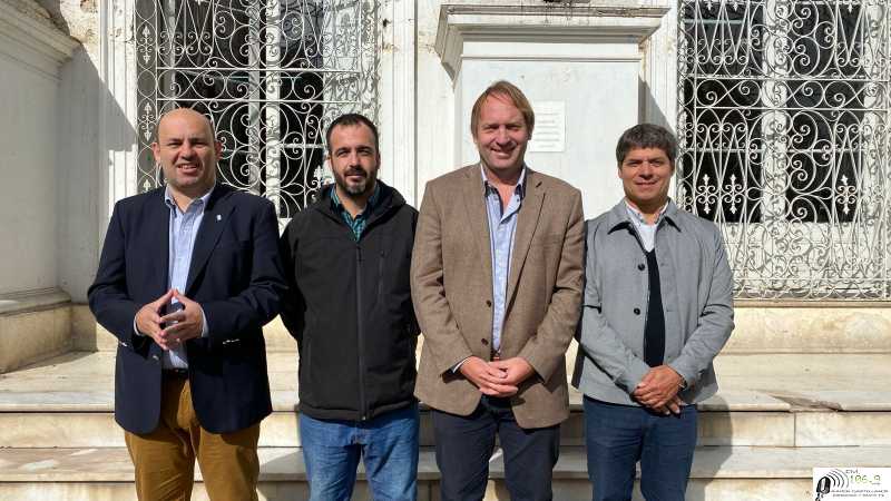 Concejales UCR - PRO fueron recibidos en la intendencia por pedido sobre flias que viven en las vias zona oeste