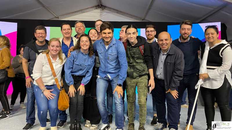 Rodrigo Muller participó junto a un grupo de Radicales en Plenario en Sta Fe