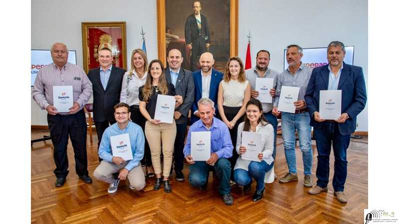 Jimena Senn: “Firmamos convenios por más de $100 millones para impulsar el crecimiento productivo en Las Colonias” (13 FOTOS)