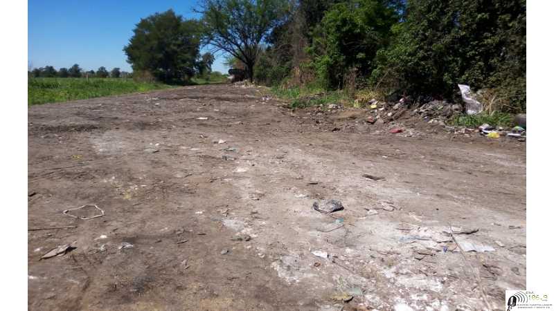 Besson y Ecuador, tercer limpieza del año, hoy un total de 6 camiones de basura que no debe tirarse en ese lugar