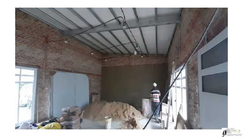 Se comenzó el revoque en el SUM..Capilla San Pío