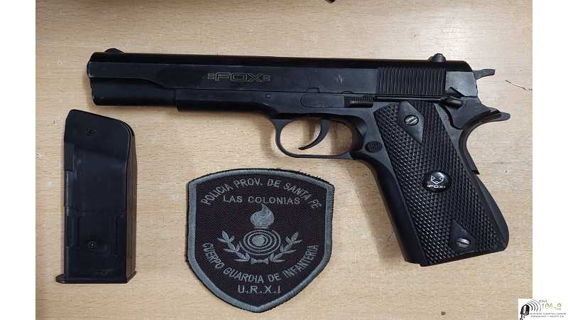 Policiales: Poseian una replica de pistola en Esperanza