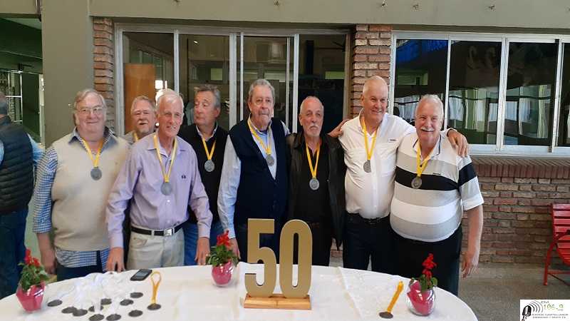 CEDET Primera promoción de técnicos mecánicos electricistas año 1972, recibiendo sus medallas recordatorias VER 31 FOTOS