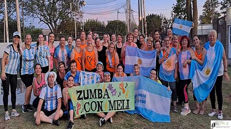En el club Defensores del Oeste (Hoenfels y Güemes) clase de ZUMBA y colaboran con entidades(VER 13 FOTOS)
