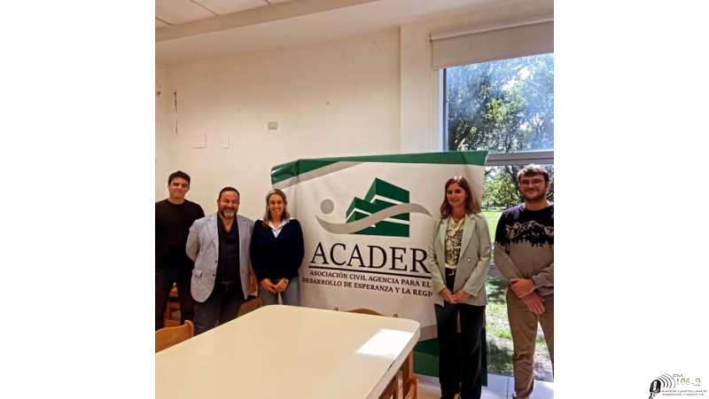 Acader acompaño la visita a Esperanza de @adersantafe fortaleciendo vínculos, conociendo el potencial de nuestra ciudad.