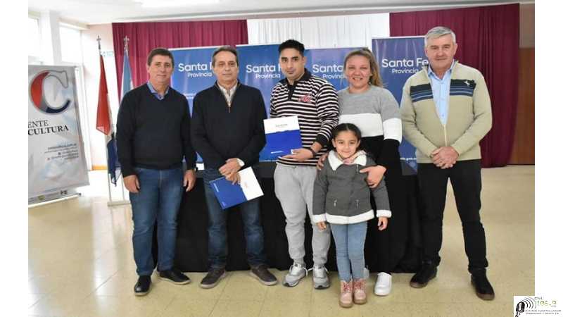 Ruben Pirola estuvo en 10 localidades con autoridades (ver 20 Fotos)