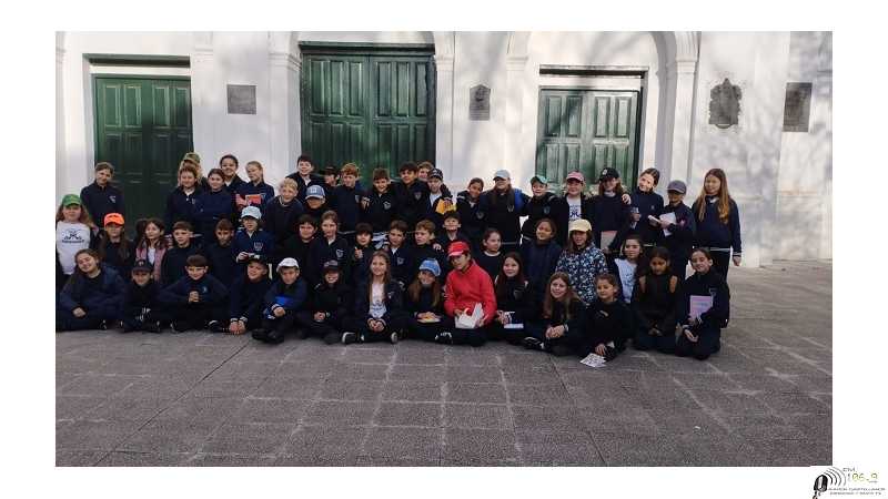 Colegio Ntra. Sra. del Huerto Esperanza - Nivel Inicial y Primario viajaron a Rosario y San Lorenzo (ver aqui 45 fotos)