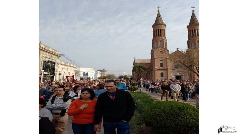 Ver aqui homenaje en procesión a la Virgen niña en plaza San Martin (ver 12 fotos)