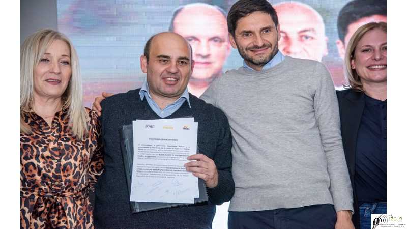 “Acuerdo para Esperanza”: Rodrigo Müller y Maxi Pullaro se comprometieron a fortalecer las comisarías de la ciudad