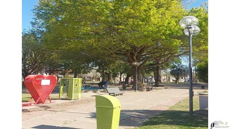 Plaza Las Carretas se esta renovando dice Martín Franconi (ver 5 fotos)