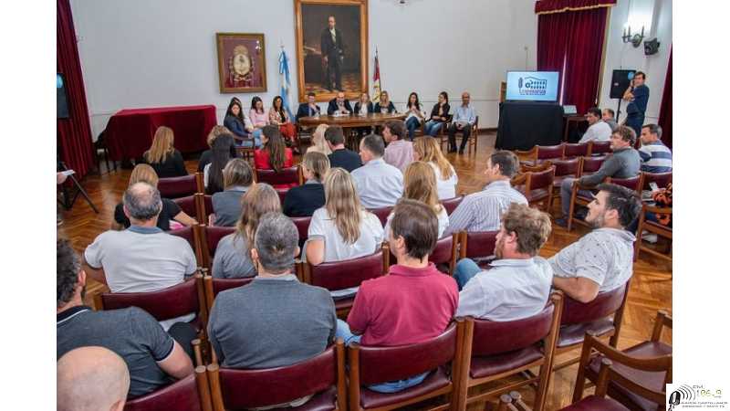 Rendición de cuentas en los 100 dias de gestión de Rodrigo Muller intendente Esperanza