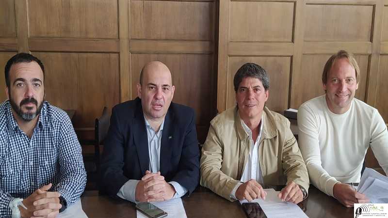 Los concejales del interbloque Juntos por el Cambio manifestaron en una conferencia de prensa que aprobarán el proyecto de Plan de Accesibilidad