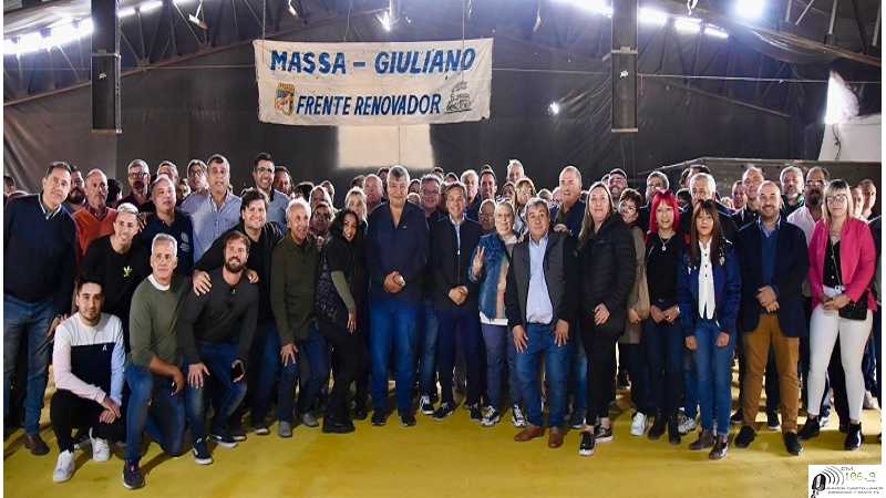 Sebastián Ranalletta y equipo del Frente Renovador estuvo presente en la ciudad de Rosario en un encuentro encabezado por Diego Giuliano Ministro de trasporte.