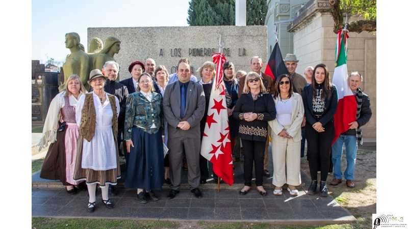 Homenaje a las familias fundadoras de Esperanza ( VER 5 FOTOS MAS )