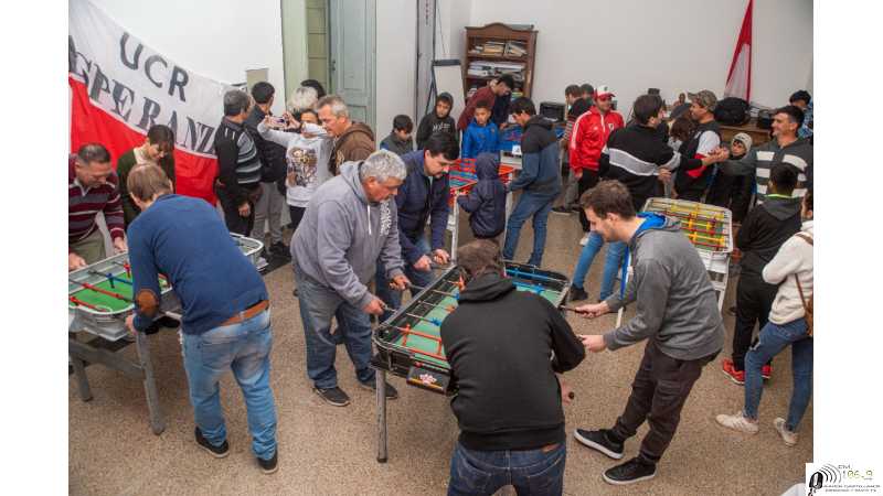 Juventud Radical organizo torneo de metegol 