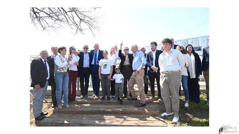 Centro Agrotécnico Regional de Venado Tuerto, Inauguro el primer tambo robotizado del país.