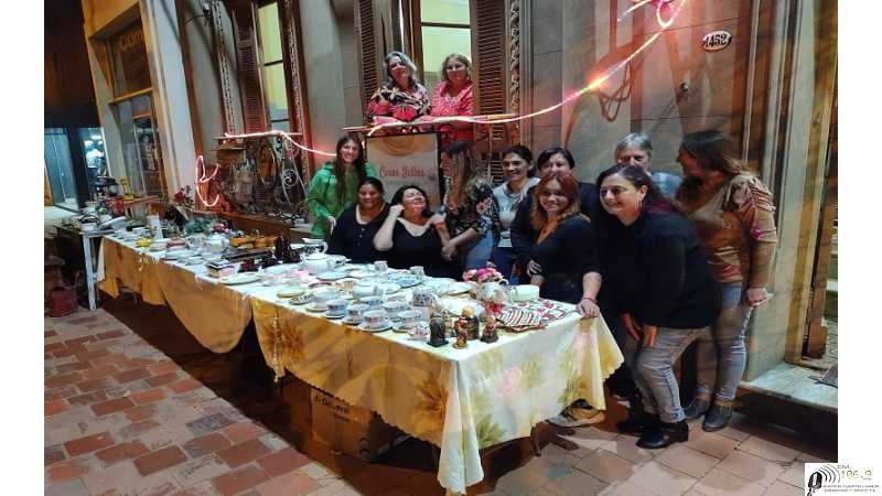 Gran exito en la 3° venta de antigüedades (VER 10 FOTOS)