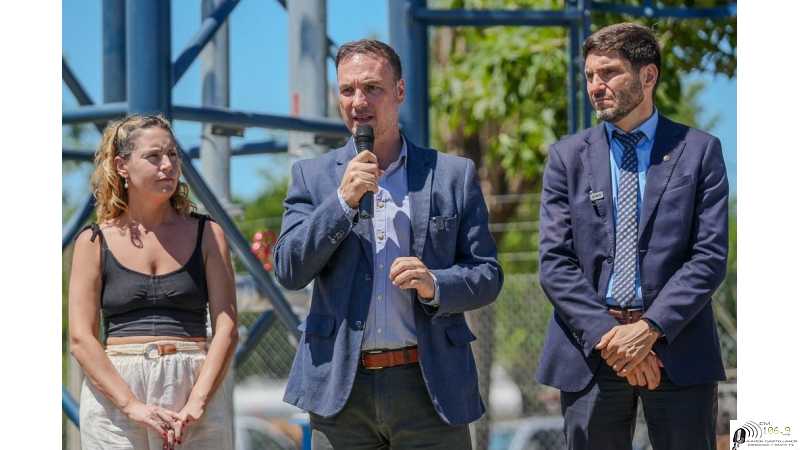 En Esperanza, la Provincia comienza a edificar el sueño de 14 familias