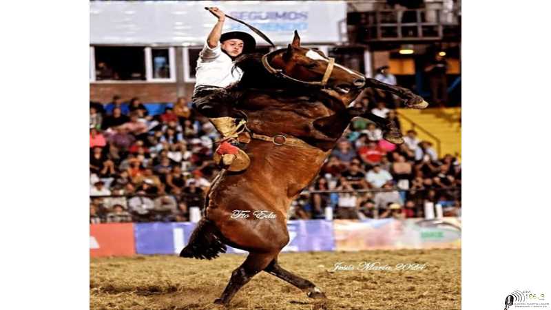 Braian Gómez jinete de Madariaga que represento este año a la Capital Federal se consagró campeón de Jesús María ( Cordoba)