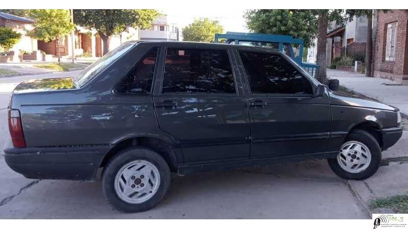 Policial roban un automovil en la ciudad de San Carlos Centro