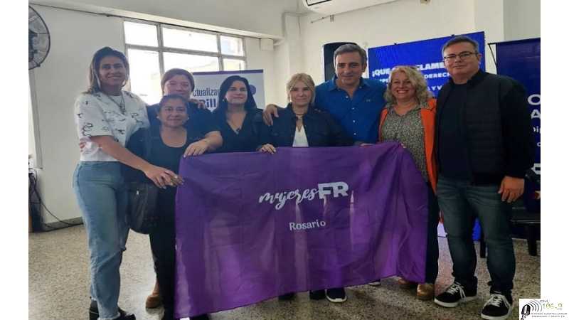 Carolina Lisowyj participó en Sta Fe, plenario del Frente Renovador, en el Partido Justicialista ( VER 9 FOTOS)