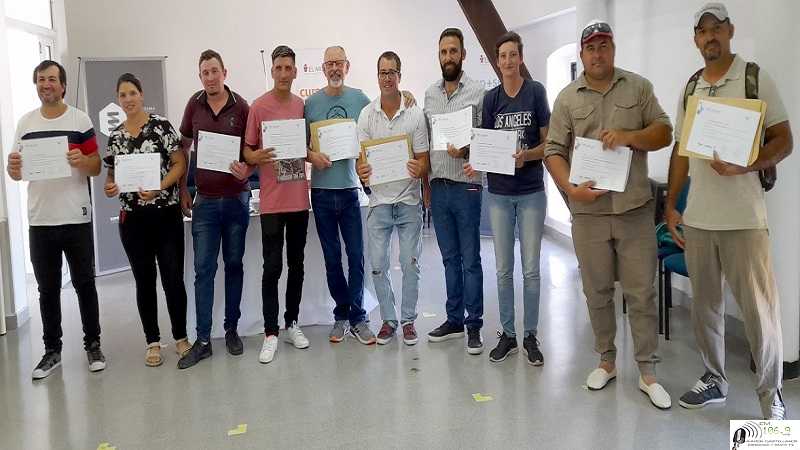 Casi un centenar de personas se capacitó en temas relativos al manejo de tambos