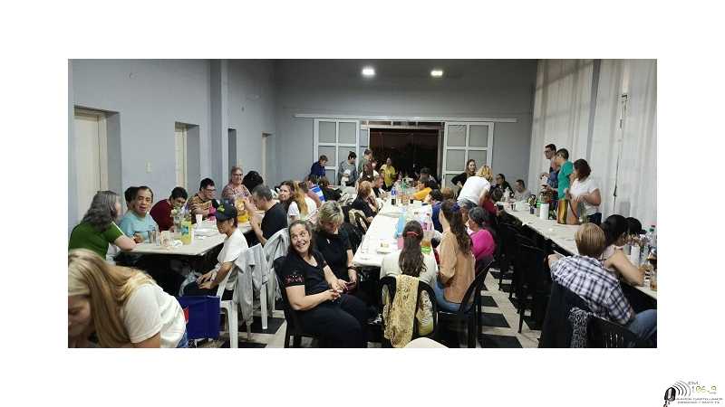 Centro De Día Ubajay realizó el encuentro con familiares ( VER 2 FOTOS MAS )