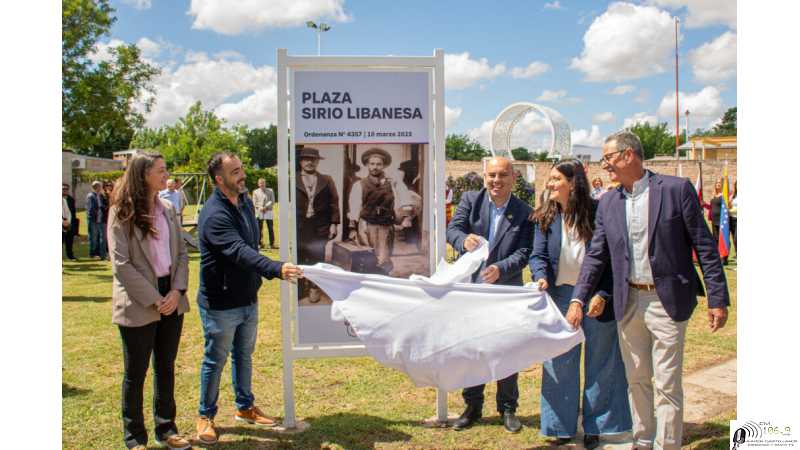 Inauguraron la Plaza Sirio Libanesa: “Un nuevo espacio público para disfrutar y honrar a nuestros antepasados”, dijo Rodrigo Müller
