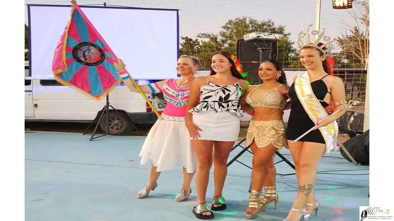 Milagros Eusebio se eligio hoy para representar a la Comparsa Bella Flor.de Esperanza