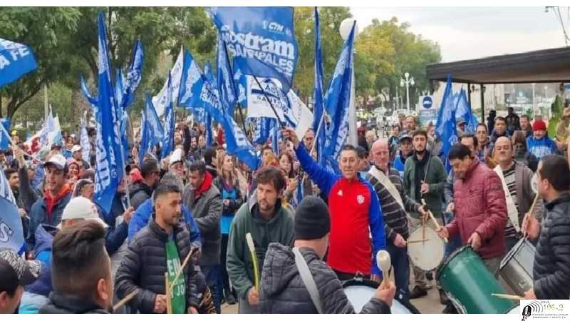 Sera cierto que si no se arregla en la Provincia con los empleados municipales habrá paro de 72 horas