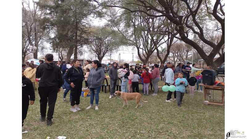 Vecinal Oeste agasajo a los niños VER AQUI 18 FOTOS