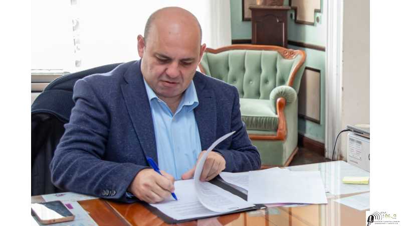 Plan de Ahorro Fiscal Municipal: el intendente firmó un decreto para profundizar medidas de austeridad y control del gasto público