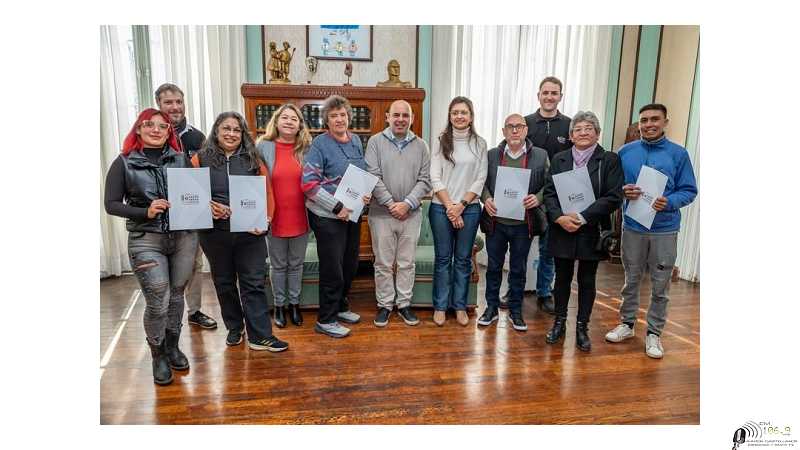 ¡Más impulso para nuestros emprendedores!El Municipio entregó $5.600.000 millones en créditos del Banco Solidario