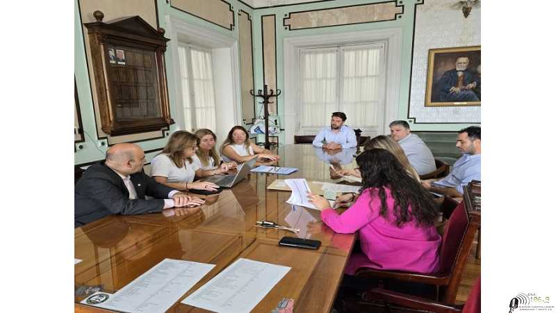 Más obras para Esperanza, El intendente, Rodrigo Muller participó de la apertura de sobres con ofertas para la compra de adoquines de hormigón