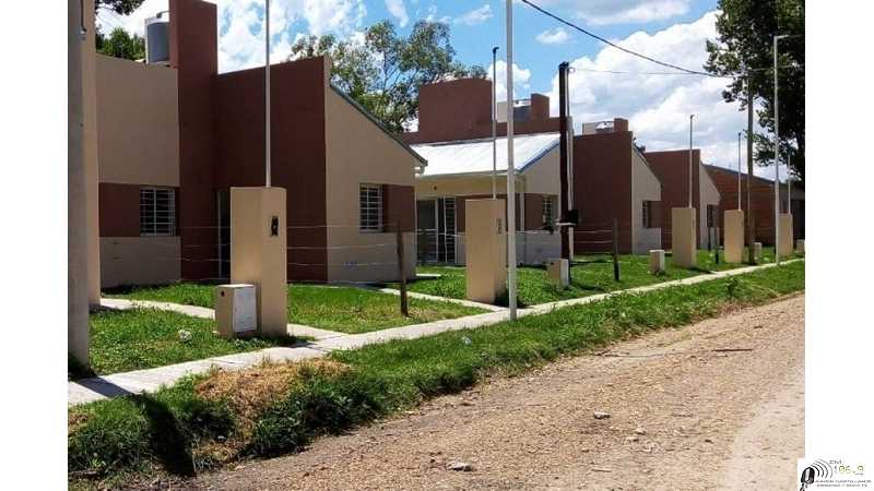 Cammisi pide más planes de viviendas: “La clase media se merece tener casa propia”