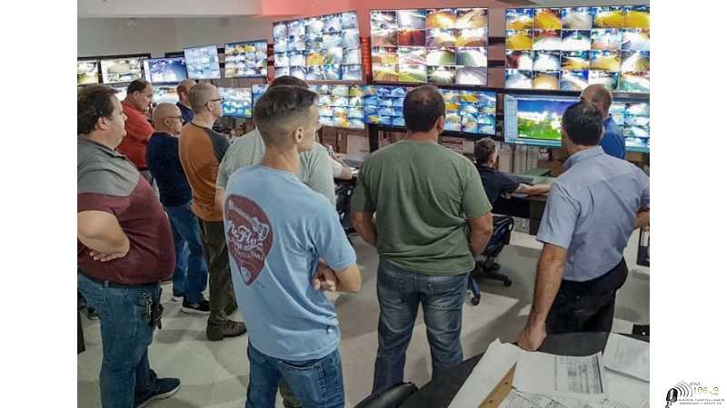 Bomberos Voluntarios visitaron el Centro Municipal de Monitoreo