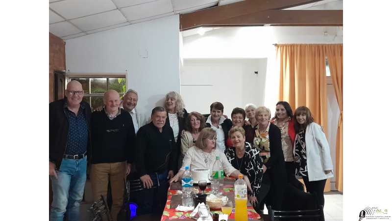 Se reunieron ex alumnos de la Escuela ° 315 Aarón Castellanos de Esperanza