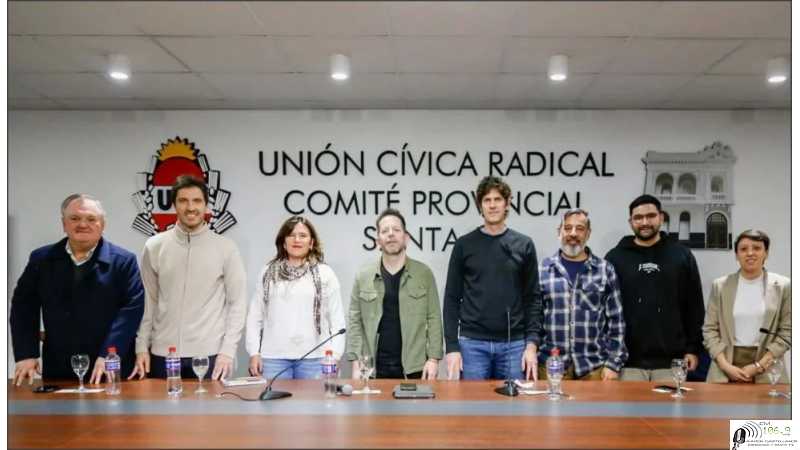 Primer Plenario Nacional de organizaciones radicales, en la sede de la UCR provincial, de la ciudad de Santa Fe.( VER VIDEO)
