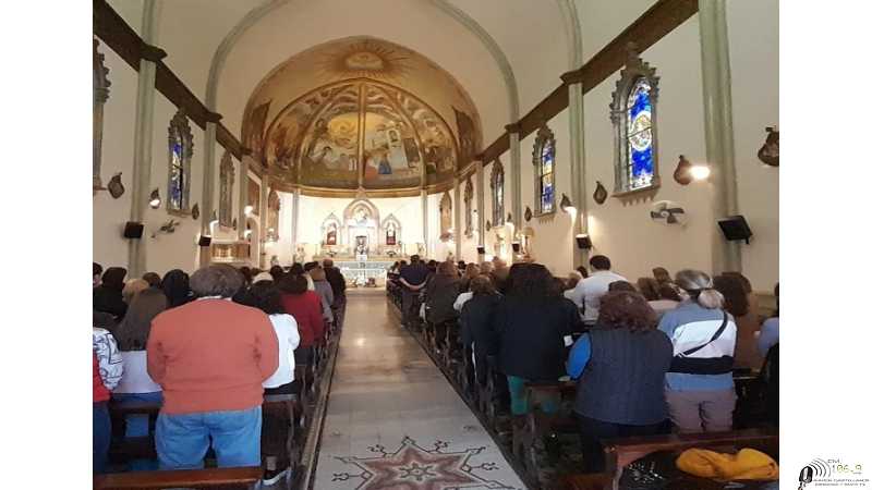 Hemos celebrado con mucha emoción el dia de la Virgen del Huerto... la capilla colmada ..